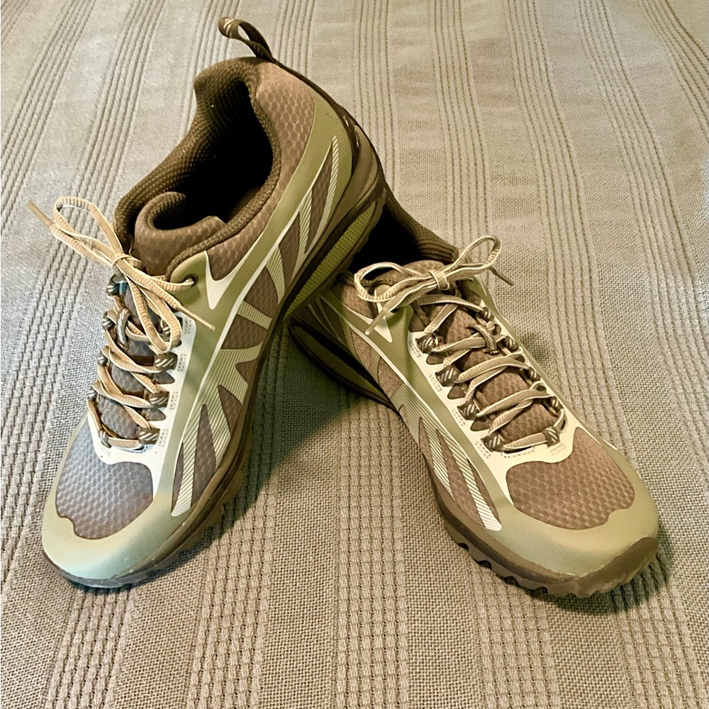 Merrell Women’s Siren Edge 3 Trail Hiking Shoes